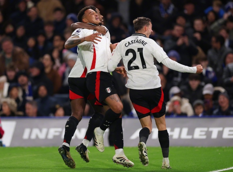 科莫5-1大胜都灵，阿达伊梅开二度，巴图里纳破门