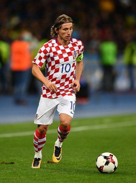 难绷，土媒：穆帅离开土耳其时没付居住了一年多的酒店账单