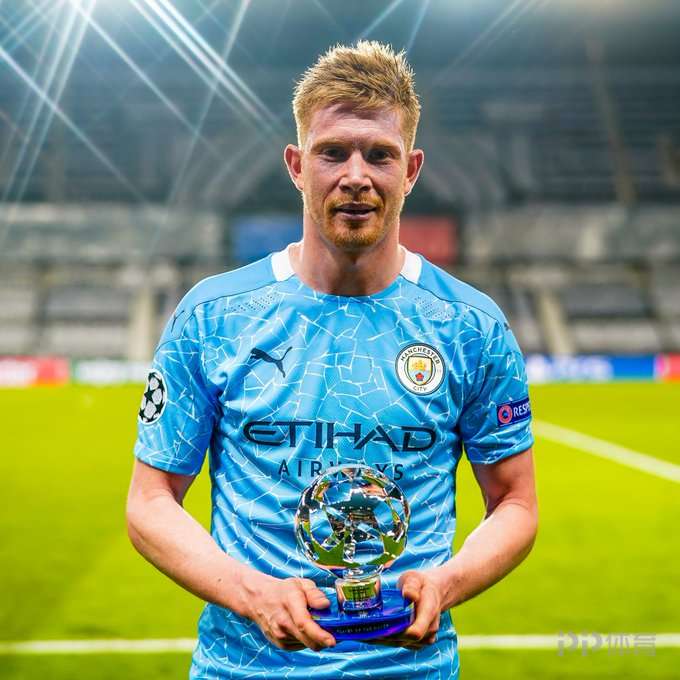 东体：足协曾考虑年初组织国足冬训，届时主教练也一并亮相