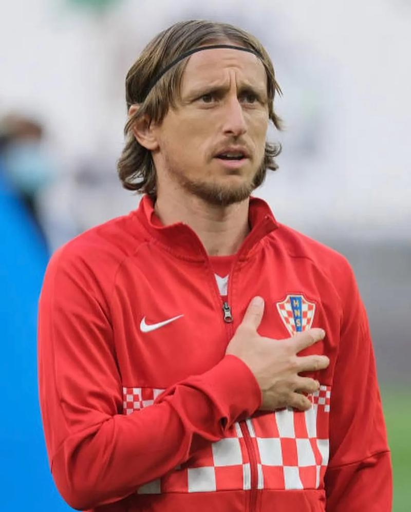 一河南球迷三轮车骑行19天，从郑州前往苏州观看足协杯决赛