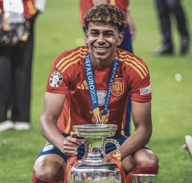 凉了！罢赛逼宫1.2亿转会切尔西，13轮仅1次打满，曼联养出的巨婴栽了？